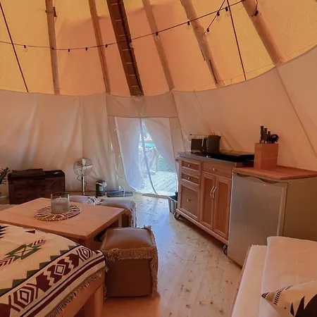 Tipi Ottawa Falkenburg